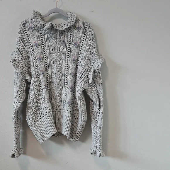 Zara Gray Embroidered Oversized Sweater - Picture 5 of 15